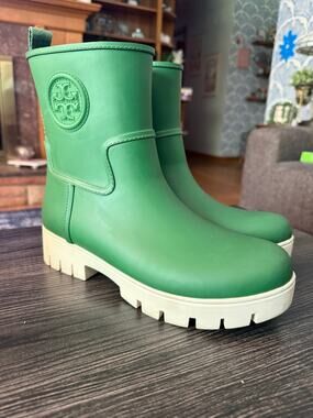 Tory Burch Green Logo Ankle Rain Boots Sz. 9